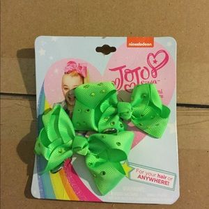 Jojo Siwa bows